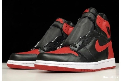 JORDAN AIR 1 RETRO “BANNED” RED HIGH OG MENS 0822
